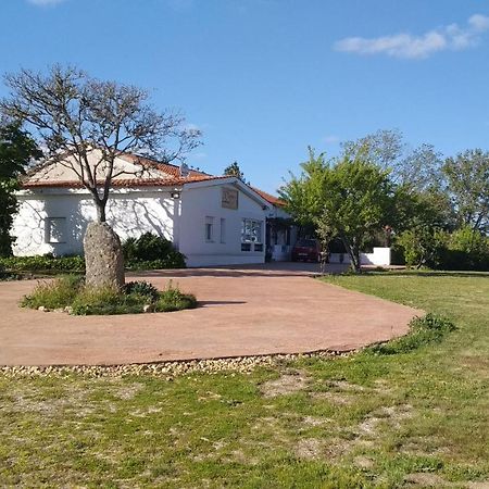 Fuentes de Onoro El Condado Casa Rural المظهر الخارجي الصورة