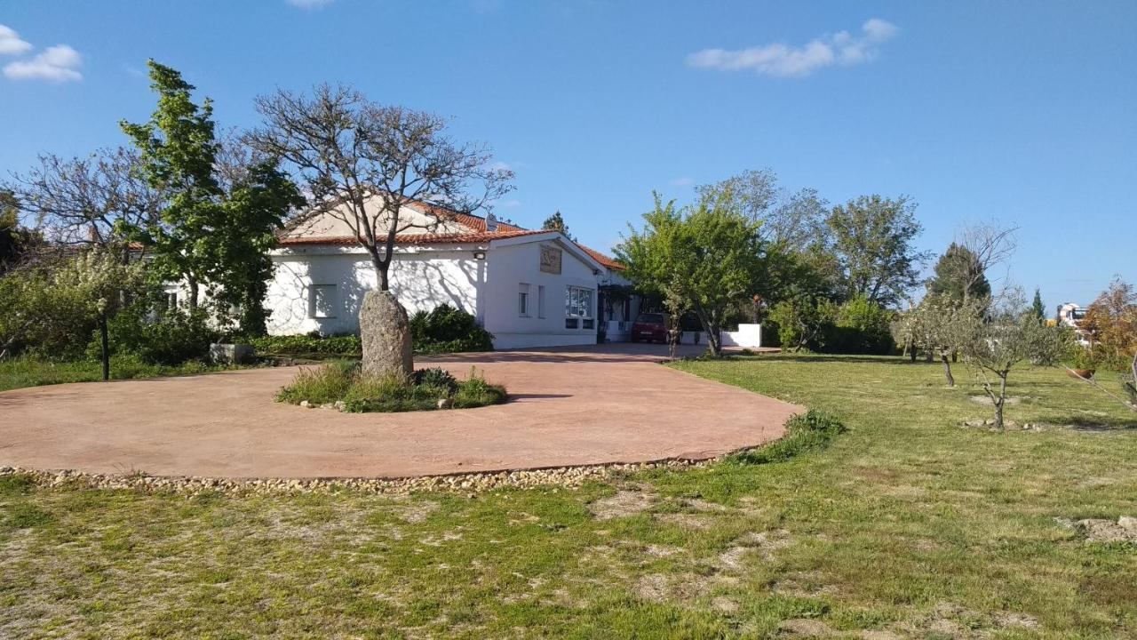 Fuentes de Onoro El Condado Casa Rural المظهر الخارجي الصورة